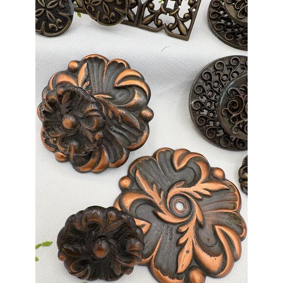 LOT Vintage Hardware Drawer Pulls Knobs Brass Copper Bronze Provincial - Picture 6 of 8